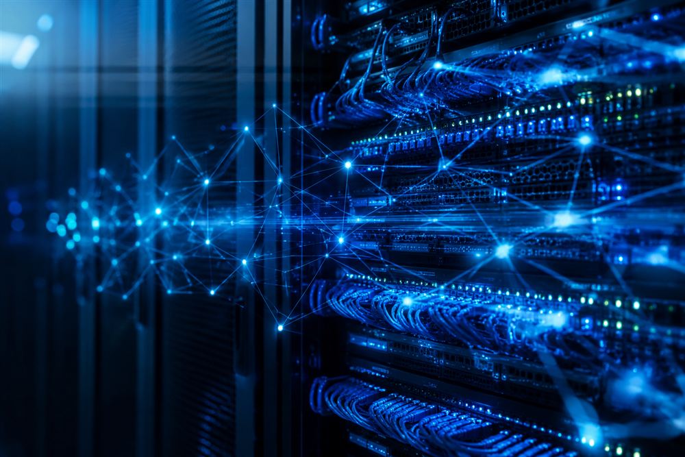 Network infrastructure with connected monitoring nodes
